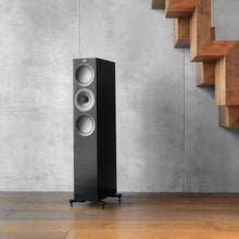 Load image into Gallery viewer, KEF R7 Speakers Lifestyle 2